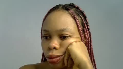 Snapshot of juicy_slut0 chatting on July 3, 9:27 am Champaign online show from July 3, 9:27 am