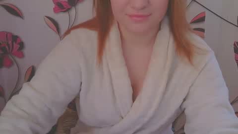 Snapshot of juicycherry99 chatting on February 19, 12:11 pm juicycherry99 online show from February 19, 12:11 pm