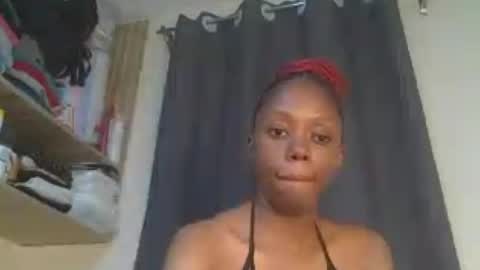 Snapshot of juicygirl_26 chatting on June 15, 3:36 pm juicygirl_26 online show from June 15, 3:36 pm