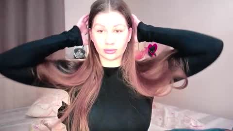 Elena online show from February 9, 5:17 pm