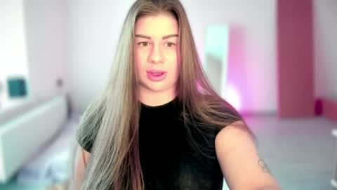 Snapshot of juicyhelenx chatting on May 17, 3:41 pm Elena online show from May 17, 3:41 pm