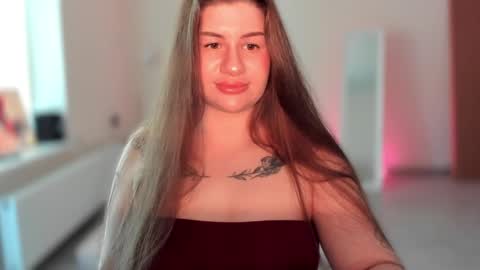 Snapshot of juicyhelenx chatting on May 19, 3:29 pm Elena online show from May 19, 3:29 pm