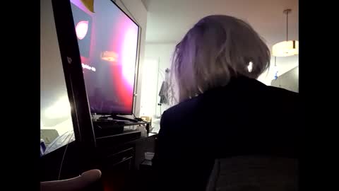 juicystraw online show from October 27, 5:55 am