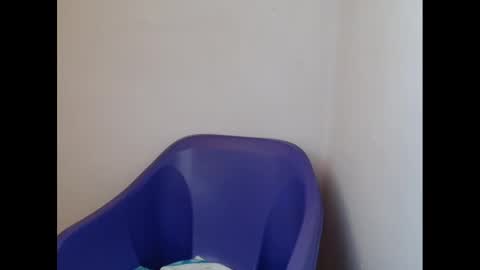 juicyxpink online show from January 27, 2:02 pm