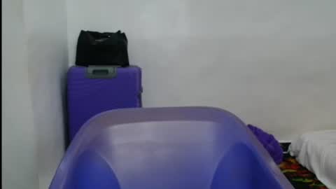 Snapshot of juicyxpink chatting on July 6, 1:35 am juicyxpink online show from July 6, 1:35 am