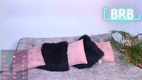 Jules and Gia online show from March 22, 4:32 pm