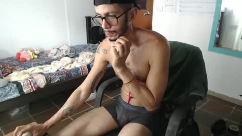 Julfigo online show from January 16, 4:28 pm