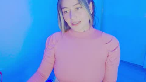  Juliana Torres  online show from December 1, 6:18 am