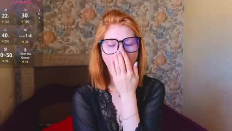 Snapshot of juli_ginger chatting on June 26, 6:07 am Julia online show from June 26, 6:07 am