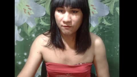 Snapshot of julia111987 chatting on April 29, 6:14 pm JULIA online show from April 29, 6:14 pm