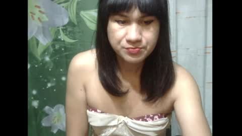 Snapshot of julia111987 chatting on July 22, 6:22 pm JULIA online show from July 22, 6:22 pm