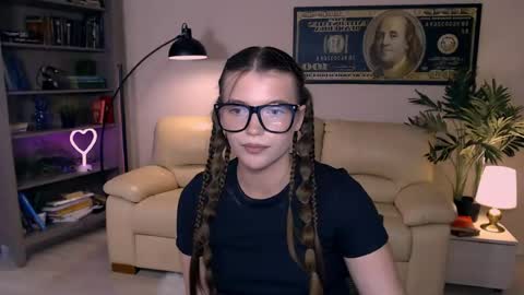 Snapshot of julia485262 chatting on July 6, 3:14 pm julia485262 online show from July 6, 3:14 pm