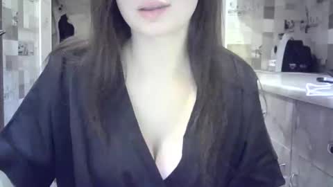 julia69009 online show from December 21, 8:43 pm
