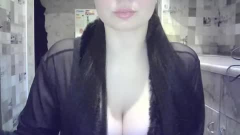 julia69009 online show from April 18, 7:58 pm