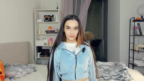 Evelin online show from October 20, 9:59 pm