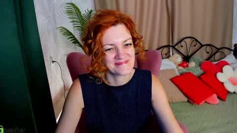 julia_suny online show from June 9, 1:06 am