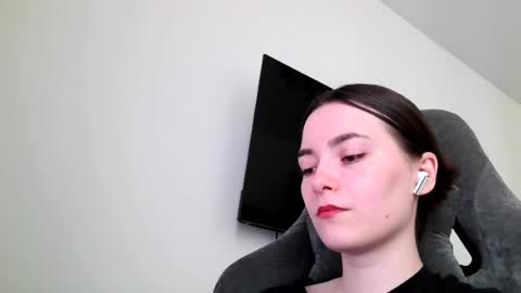 Snapshot of julia_swety chatting on August 1, 6:45 am julia swety online show from August 1, 6:45 am