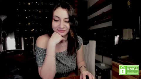 julia_t_mog online show from March 3, 10:15 pm