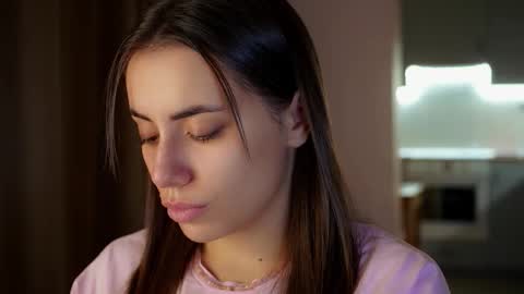 Molly online show from March 1, 2:52 pm