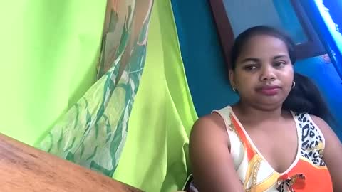 juliah02 online show from February 4, 9:17 am