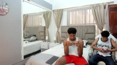 Snapshot of julian_billy chatting on January 7, 5:42 pm julian billy online show from January 7, 5:42 pm