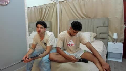 Snapshot of julian_billy chatting on February 22, 5:57 pm julian billy online show from February 22, 5:57 pm