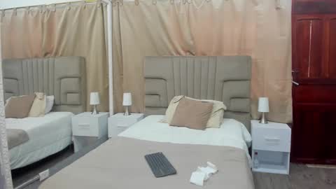 Snapshot of julian_billy chatting on March 1, 4:11 pm julian billy online show from March 1, 4:11 pm