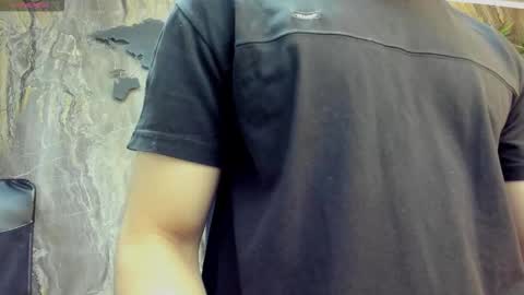 JULIAN  online show from February 11, 11:15 am