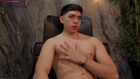 JULIAN  online show from March 11, 11:27 am