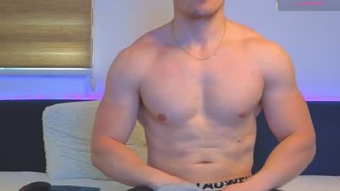 Snapshot of julian_turner chatting on June 15, 12:29 pm julian_turner online show from June 15, 12:29 pm