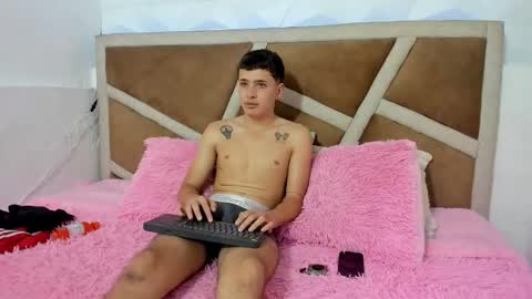 julian online show from November 28, 4:20 pm