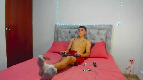 julian online show from February 21, 3:13 pm