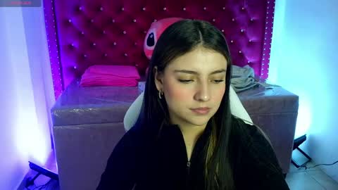 Snapshot of juliana_diamond_ chatting on April 28, 3:00 am juliana_diamond_ online show from April 28, 3:00 am