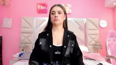 Snapshot of juliana_diamond_ chatting on May 12, 3:03 am juliana_diamond_ online show from May 12, 3:03 am