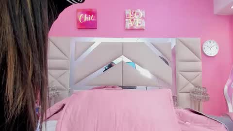 Snapshot of juliana_diamond_ chatting on May 14, 3:24 am juliana_diamond_ online show from May 14, 3:24 am