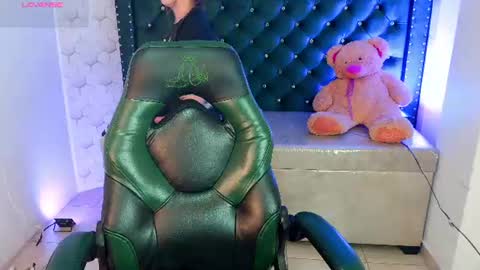 Snapshot of juliana_diamond_ chatting on July 8, 3:22 am juliana_diamond_ online show from July 8, 3:22 am