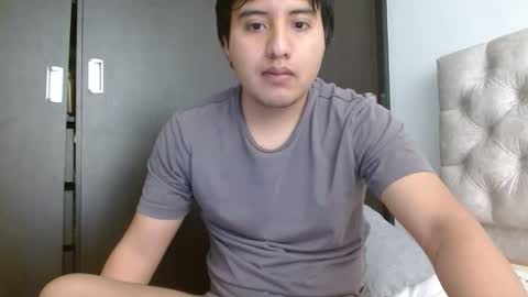 Snapshot of julianalvarez95 chatting on April 25, 6:38 pm Julian online show from April 25, 6:38 pm