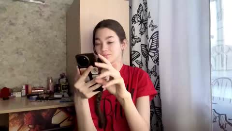 Snapshot of julianeaukamp chatting on February 18, 11:11 pm Viola online show from February 18, 11:11 pm