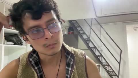 Snapshot of juliangosilva chatting on May 25, 7:09 pm juliangosilva online show from May 25, 7:09 pm