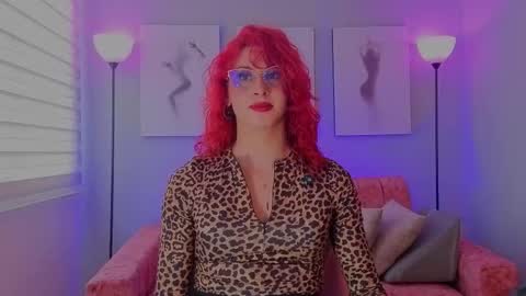 Juliana online show from February 6, 10:02 pm