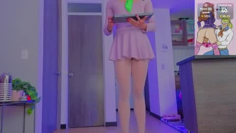 Snapshot of julianna_saenz chatting on April 2, 9:01 pm Juliana online show from April 2, 9:01 pm