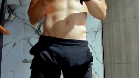 Snapshot of juliansexxx16 chatting on July 5, 12:34 pm Julian online show from July 5, 12:34 pm