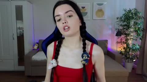 Julia online show from May 9, 7:13 am