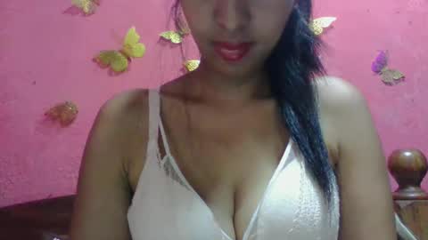 julie0612 online show from October 20, 11:21 am