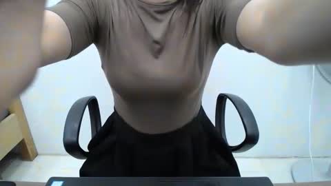 julie9x online show from March 24, 9:09 pm