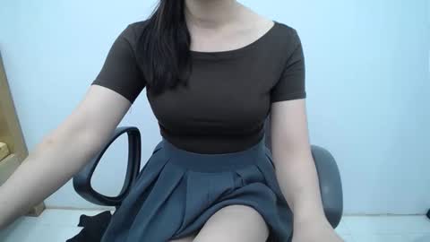 Snapshot of julie9x chatting on May 8, 8:36 pm julie9x online show from May 8, 8:36 pm