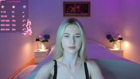 Snapshot of julieblazex chatting on June 30, 8:10 pm julieblazex online show from June 30, 8:10 pm