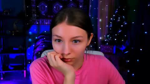 juliedaniel online show from December 23, 8:23 am