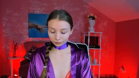 juliedaniel online show from April 4, 4:33 am