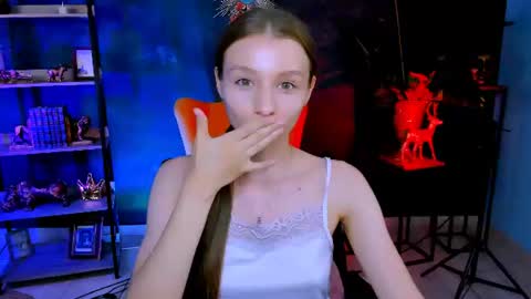 Snapshot of juliedaniel chatting on July 6, 3:03 pm juliedaniel online show from July 6, 3:03 pm